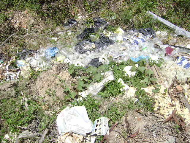 Uma vez que o município não adota nenhuma forma de tratamento, como a reutilização ou reciclagem, após a coleta convencional os resíduos são destinados em sua totalidade ao aterro sanitário