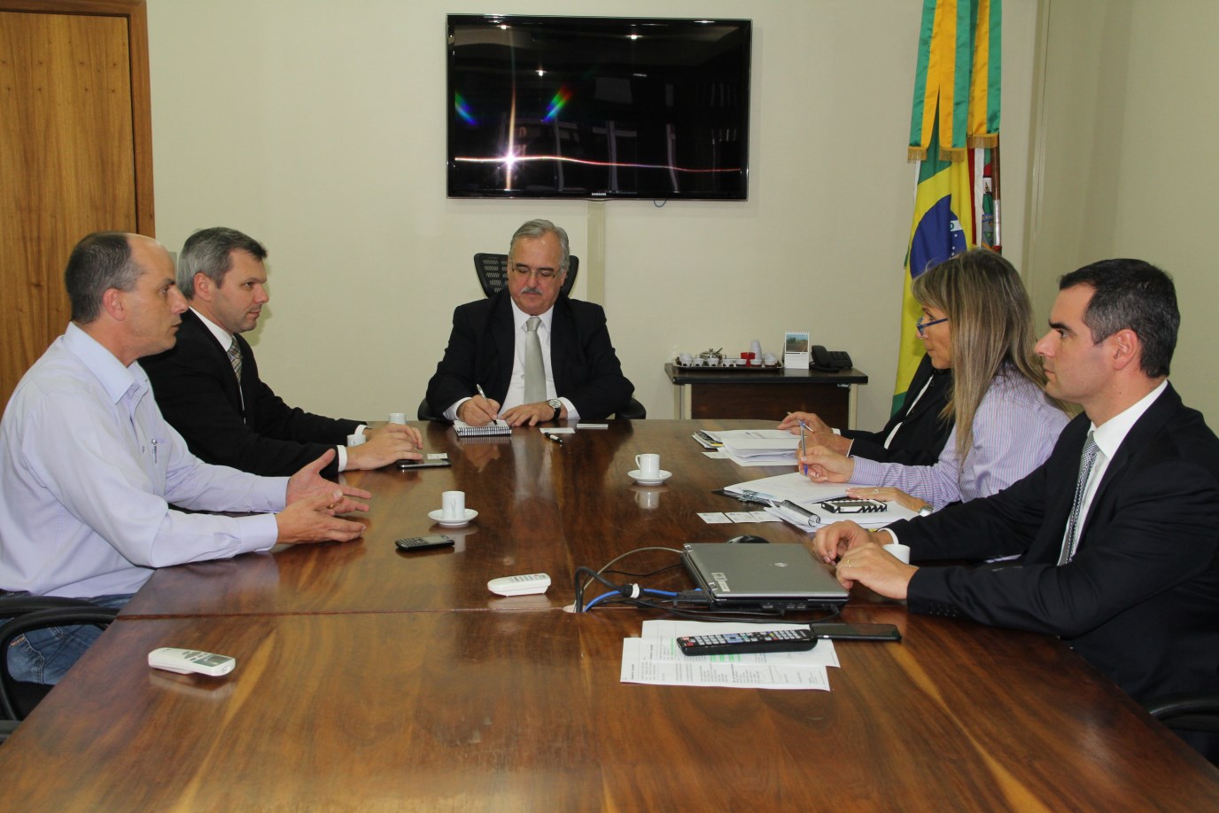 Foto: Julia Machado/STM RELAÇÕES TRABALHISTAS CIC apoia projeto que regulamenta terceirização Presidente da entidade, Carlos Heinen, defende modernização das relações trabalhistas O presidente da