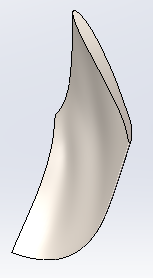 57 Com o esboço 3d traçado, foi possível desenvolver no SolidWorks o perfil sólido da pá, figura 18, através da ferramenta superfície por loft,