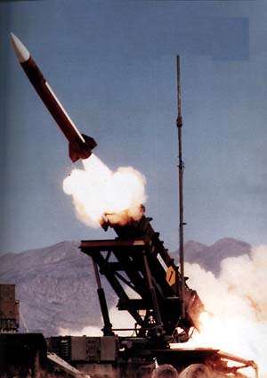Influência dos Erros nas Soluções Exemplo 1: Falha no lançamento de mísseis (25/02/1991 Guerra do Golfo míssil