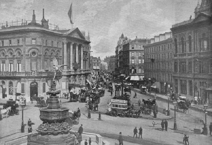 10ª Questão: Este é um lugar famoso em Londres chamado Piccadilly Circus. A foto foi tirada em 1896. Observe-a e complete as frases com there was, there wasn t, there were ou there weren t.