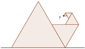 2. Cinco triângulos equiláteros formam a figura abaixo, o primeiro possui lado de comprimento 1 cm e os triângulos seguintes possuem lado de comprimento igual à metade do lado do triângulo anterior