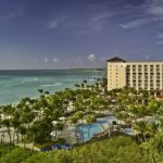 Hyatt Regency Aruba Resort & Casino Hotel: Hyatt Regency Aruba Resort & Casino O hotel fica localizado na fantástica praia de Palm Beach rodeado por um luxuoso jardim tropical.