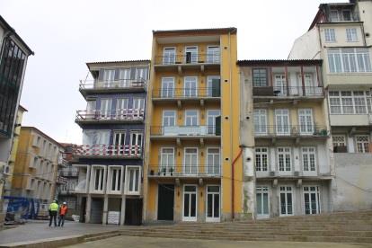 (3) Cardosas Fonte: Cálculos Próprios; Porto Vivo, SRU (2015); Município do Porto (2015); Gestão de Obras