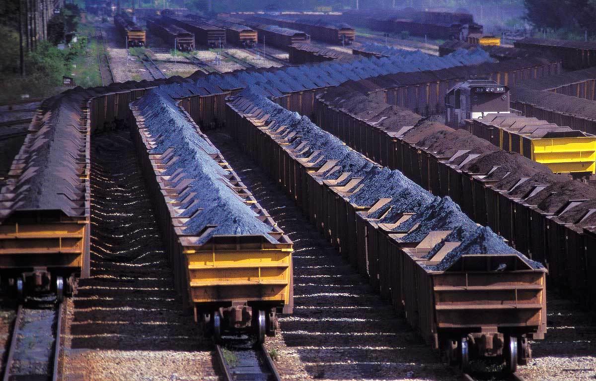 A forte demanda do mercado internacional por minério de ferro fez com que pela primeira vez um único