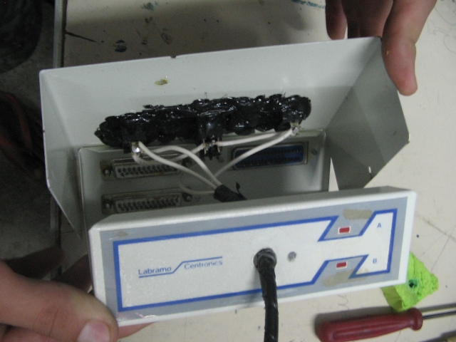 5 O controle da iluminação Nessa etapa será utilizada uma caixa de chaveamento de impressora para o controle de iluminação.