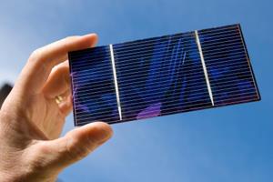 Células Fotovoltaicas Características operacionais das células máxima potência: em
