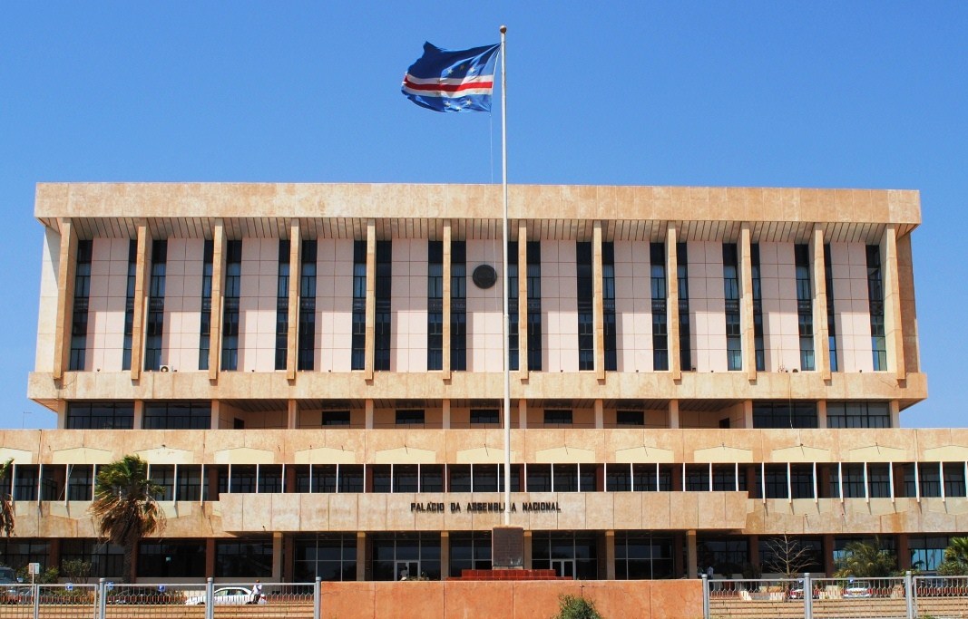 Assembleia Nacional Direcção de Serviços de Documentação e Informação