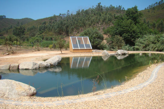 Arquitectura Paisagista bybiopiscinas Banhos ecológicos quentes e frios Sobretudo nos meses de inverno nada melhor do que combinar uma sauna solar com uma piscina biológica!