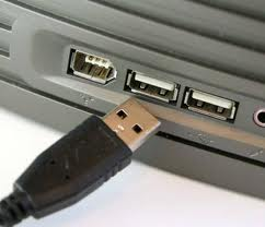 Porta USB Este barramento rapidamente se tornou a conexão externa mais