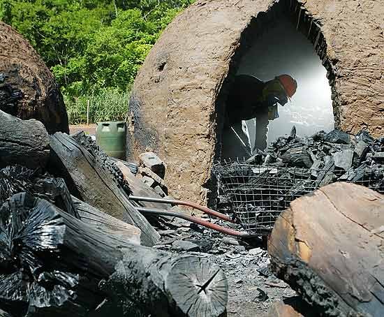 Tipos de Fornos Forno meia-laranja ou rabo-quente É