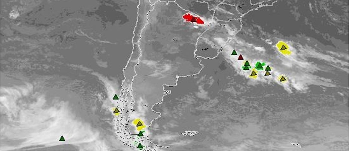 (a) Figura 13. Imagens do Satélite METEOSAT das 0800 local (a) e do Radar meteorológico das 0812 local do dia 17 de abril de 2011. Figura 14.