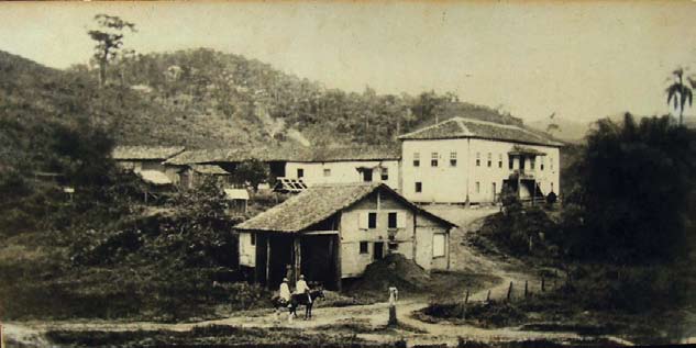 histórico Esta fazenda integra o conjunto de propriedades fundadas pela família Fortes de Bustamante no Vale do Rio Preto, em terras dos municípios de Rio Preto e Santa Rita de Jacutinga, em Minas