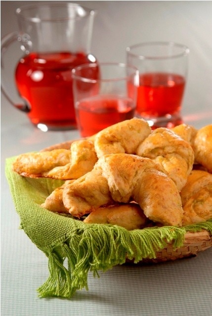 Croissant de Chuchu Informações nutricionais 1 Porção = 1 Fatia 50 g Calorias:152 Proteínas: 5,4 g