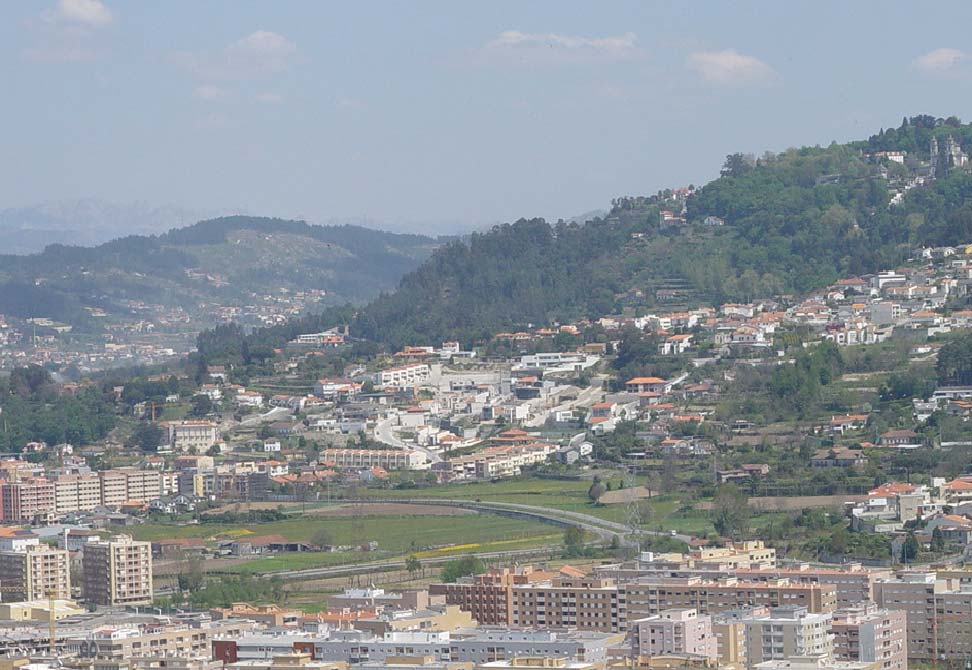 Tópico Trigonometria do Triângulo Rectângulo. Comentários Objectivos Identificar e determinar as trigonométricas de ângulos agudos de um triângulo rectângulo.