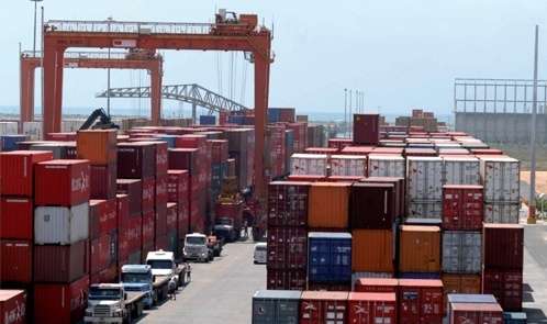 Porto de Santos Na segunda década do século XX, o porto de Santos era o maior do Brasil e da América Latina.