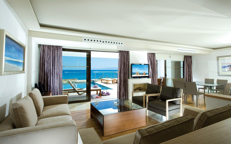Six-Bedroom Diamond Residence Elounda Mare Hotel, Grécia, Elounda Exclusivo no mundo todo: Uma delas domina a praia particular do hotel e oferece uma vista esplêndida do mediterrâneo.