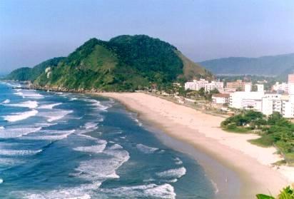 Tipos de Praia PRAIAS DE TOMBO: Os características da praia de tombo são: Areia grossa Profundidade