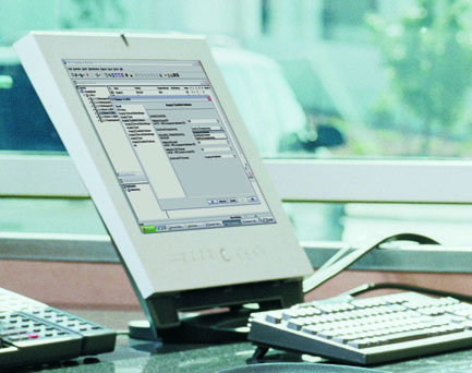 Modo System Programação com Software ETS através de PC Graças ao standard KNX, o Engineering Tool Software (ETS) permite-lhe o acesso a funções adicionais que os produtos possuem.