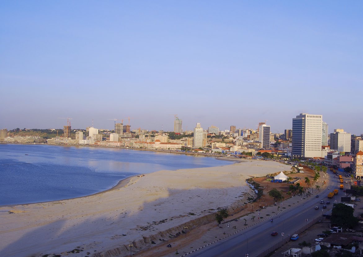 em parceria: Apresentação/debate: Veículos de investimento em Angola : Organizado pela Câmara de Comércio Luso-Belga-Luxemburguesa em Parceria com a Abreu Advogados 22 de