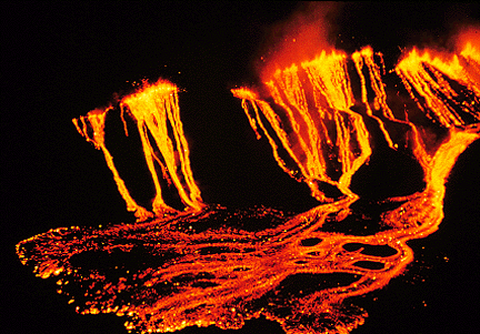 Rochas ígneas Classificação pela textura Vulcanismo Vulcão: deus romano do fogo Magmatisma de superfície formando vulcões. Formação extrusiva das rochas.