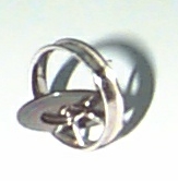 Válvula de disco basculante (a) (b) Figura 2 - Válvula de bola de Starr-Edwards. (a) Desenho esquemático.