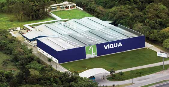 Sede da Víqua em Joinville, Santa Catarina 2005 2010 2011 2014 2015 Início das exportações Lançamento da linha de acessórios A partir de 2011, todas as torneiras passaram a ser produzidas com