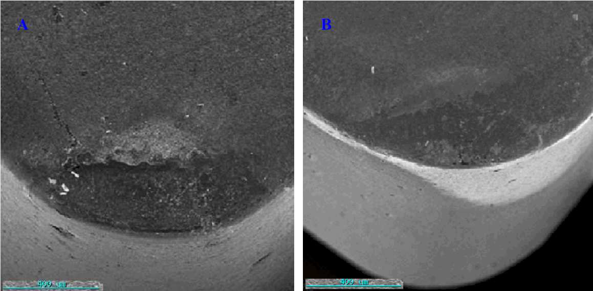 FIGURA 4.16 Imagens obtidas por MEV das ferramentas A e B, com Vc = 500 m/min. Nas imagens das Figuras 4.13 a 4.15 podem ser observados também a presença de desgaste por cratera.