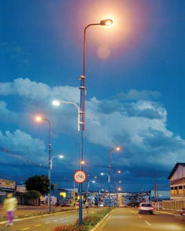 Postes Retos - Curvos - Especiais Poste Curvo Simples Poste Especial Rodovia Castelo Branco Barueri - SP Indaiatuba São Paulo Poste Reto Poste Curvo Duplo Trevo Via Anchieta São Paulo Av.