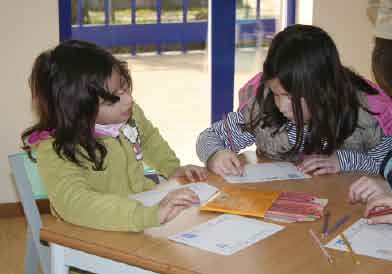 escola municipal de educação rodoviária Entre Vizinhos Esta atividade realiza-se no âmbito das comemorações do Dia Europeu dos Vizinhos e distingue-se pelo seu caráter inovador, pois consegue aliar