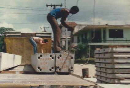 Cuba 1988 Além dos predinhos habitacionais, um chamou a