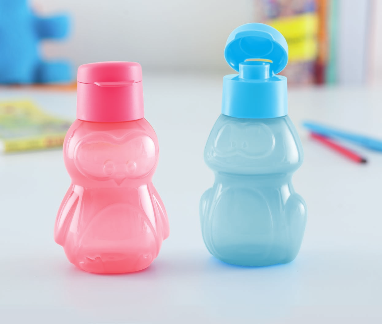 Infantil Servir 801751 Sapo A hora do recreio mais divertida a partir de 4 anos 892355 Pinguim Com tampa f lip-top é mais fácil beber 801967 Eco Kids Garrafa Minhoca* 350ml 8,7 diâmetro X 15,7 altura