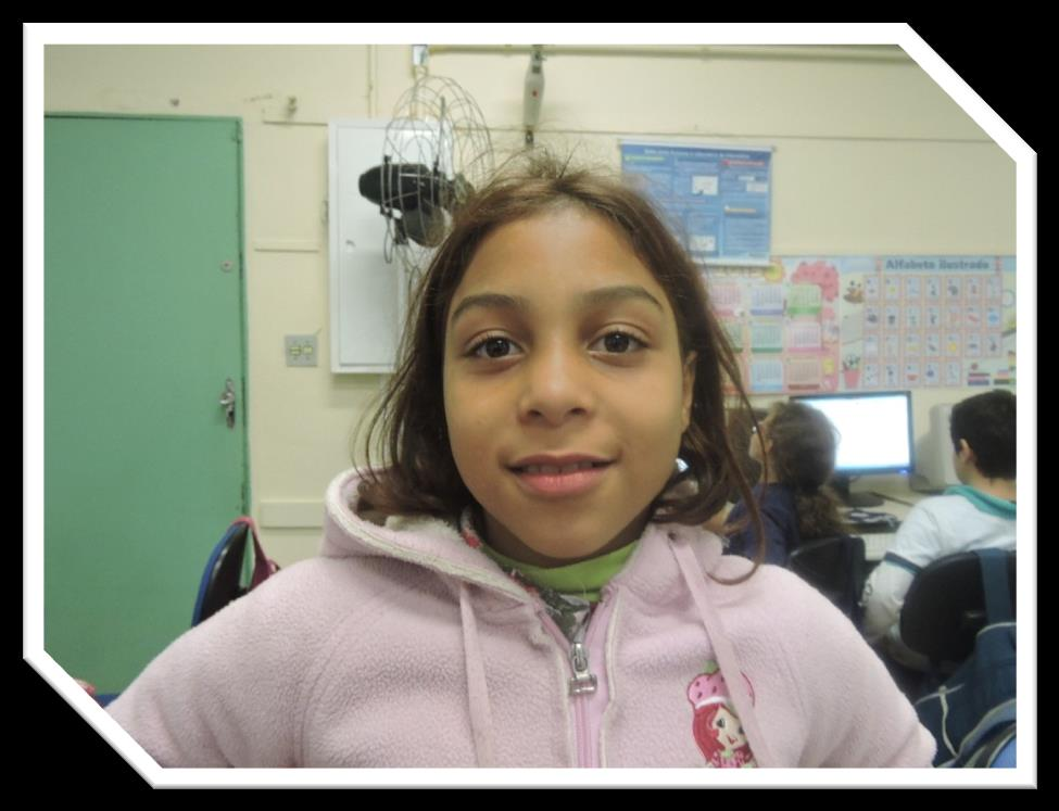 Eu me chamo Yasmin Cristina, tenho 8 anos, nasci na cidade de são Paulo, eu estudo na EMEF Dona Jenny Gomes.