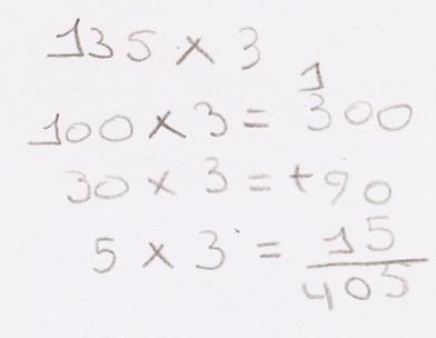 4 No registro apresentado na figura 1, por exemplo, para resolver 135 x 3, um aluno do 5º ano utiliza como estratégia de cálculo a decomposição da escrita do número (princípio aditivo do sistema de