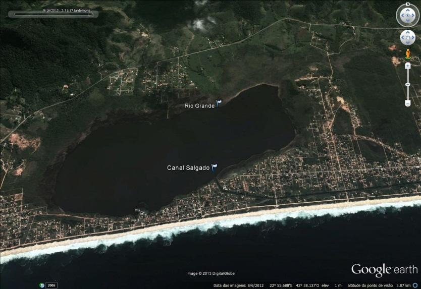 Programa de Monitoramento de Corpos Hídricos da Bacia Hidrográfica Lagos São João 2014/2- Relatório Fitoplancton Lagoa de Jaconé As amostras de água de superfície foram