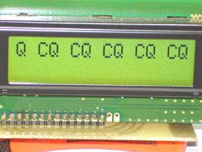 6/ 7 PY2MG 14- Coloque um manipulador( de preferência eletrônico), no jaque mono. Manipule uma série de CQ, até que o decodificador comece a interpretar os caracteres.