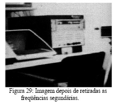 Mas para algumas coisas precisaremos da filtragem em freqüência por exemplo: retirar ruído com freqüência como no exemplo acima definida Aura Conci e Rafael Heitor Correia de Melo, Técnicas de