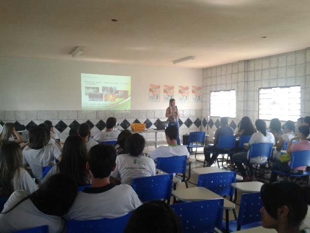 Fig. 3 Palestras e atração cultural realizadas durante o evento.