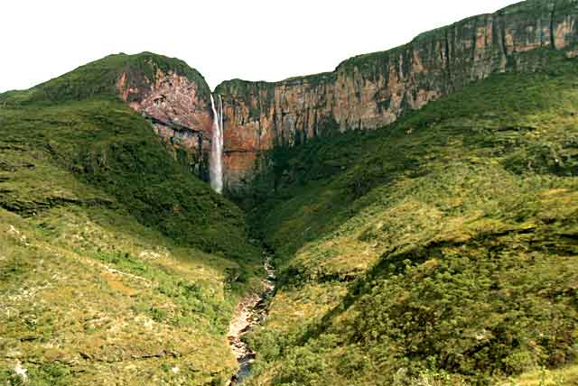 CACHOEIRA DO TABOLEIRO Parque Natural Municipal do Ribeirão do Campo PAISAGENS Conceição do