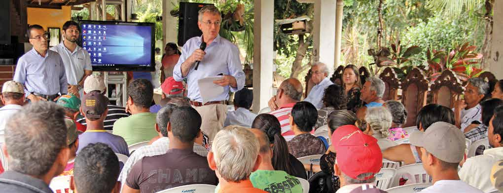 representantes do Ministério do Meio Ambiente, do governo federal, dos estados de Minas Gerais e do Espírito Santo, dos municípios impactados, do Comitê da Bacia Hidrográfica do Rio Doce e da