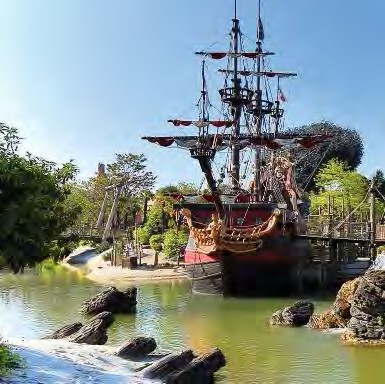 PARA OS MAIS PEQUENOS HOTÉIS DISNEY HOTÉIS ASSOCIADOS 7 AVENTURAS EM FAMÍLIA para partilhar com toda a família: Pirates of the Caribbean (1) Reúna a sua tripulação para a ação em alto mar.