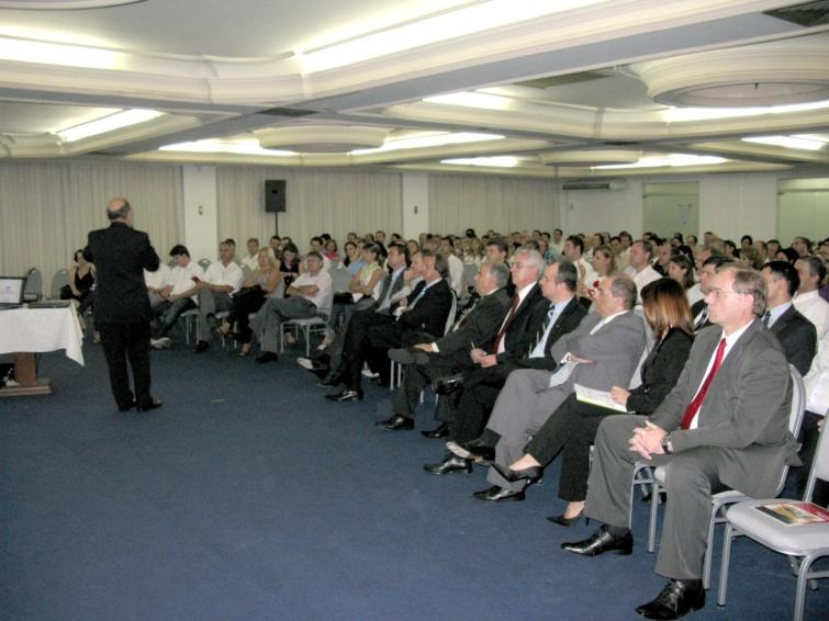 2009 - Palestra Efeitos da Lei Seca no Contrato de Seguros em Blumenau.