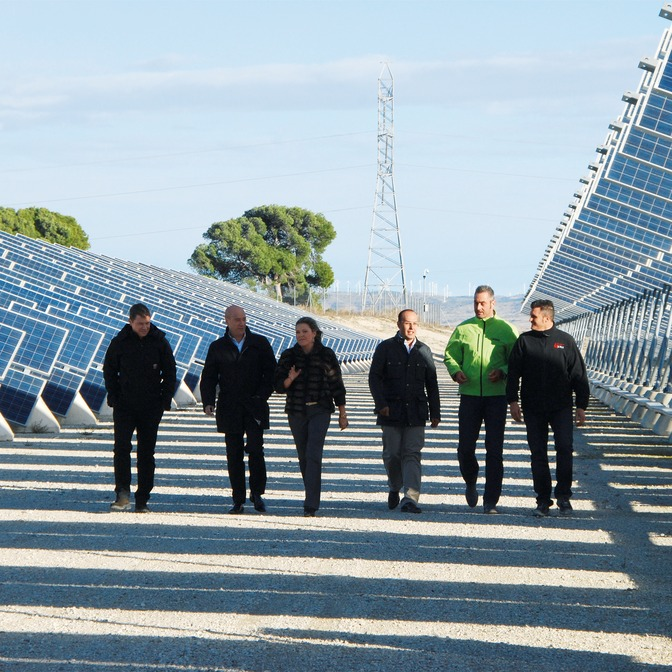 A monitorização no parque solar espanhol Zuera II garante rendimentos a longo prazo Resumo O Grupo Jorge opera, na área de Saragoça, um parque solar com uma área superior a 30 hectares.