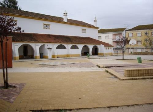 edifício de construção recente onde funciona o refeitório e a sala de informática.