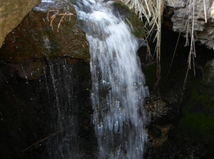 Cascata de Fanhões Ficha nº 17.3 A. Enquadramento Ficha de Levantamento do Geopatrimónio 1. Localização 1.1. Concelho: Loures 5. Fotografia 1.2. Freguesia: Fanhões 2. Altitude: 140 metros 3.