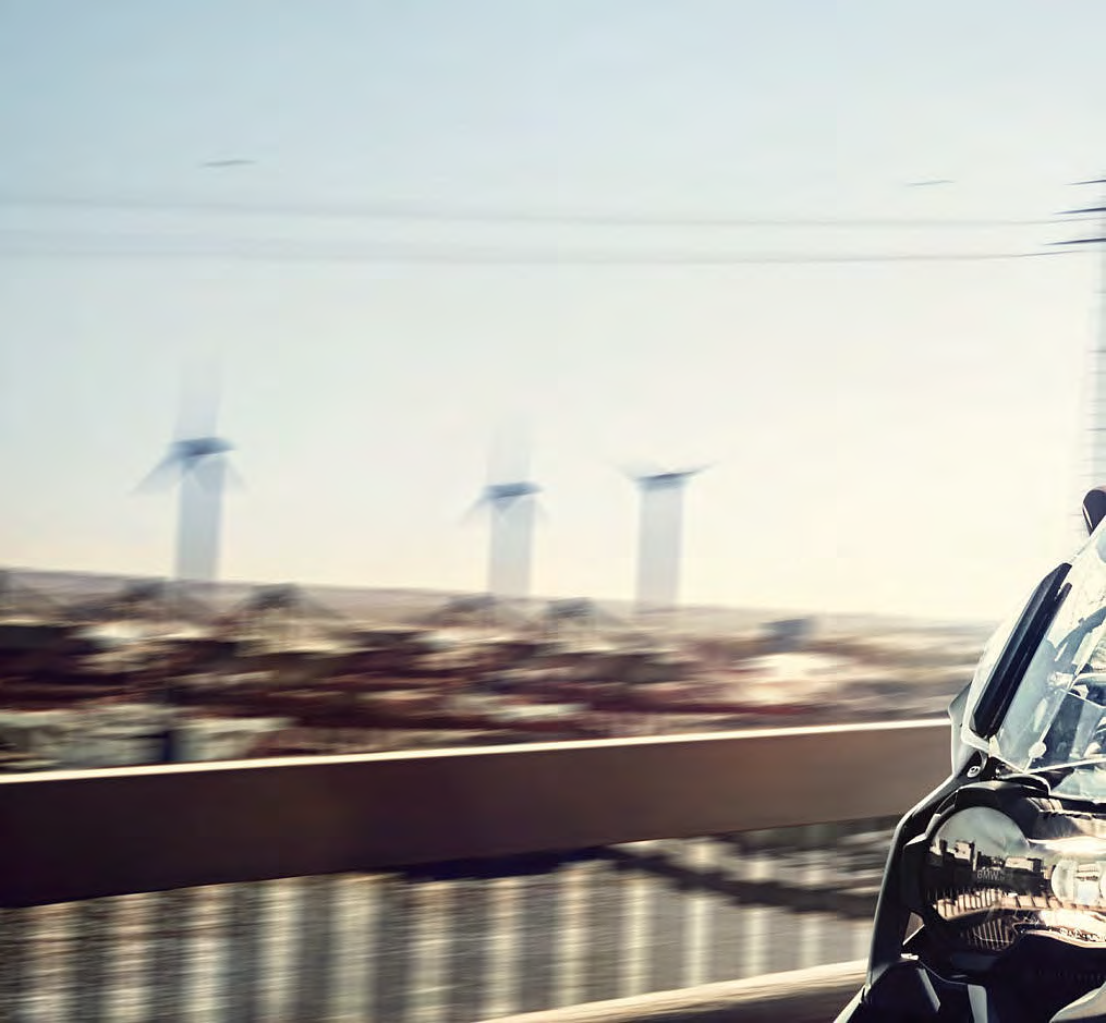CAPACETES Os capacetes BMW Motorrad oferecem as derradeiras soluções em termos de segurança, utilização e conforto.