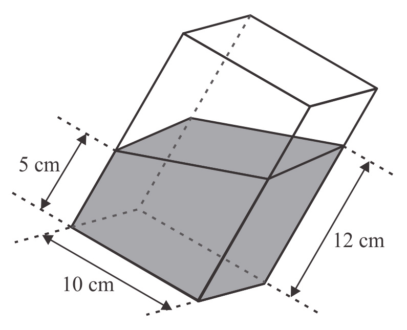 Questão 6 - Uma caixa de base quadrada está parcialmente preenchida com água. A base possui 10 cm de aresta.