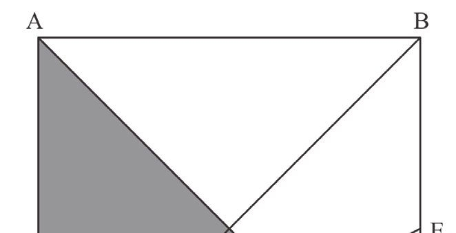 Questão 7 - Na figura a seguir, ABCD é um quadrado, E é o ponto médio do lado BC e o ponto O é a intersecção do segmento DE com a diagonal AC.