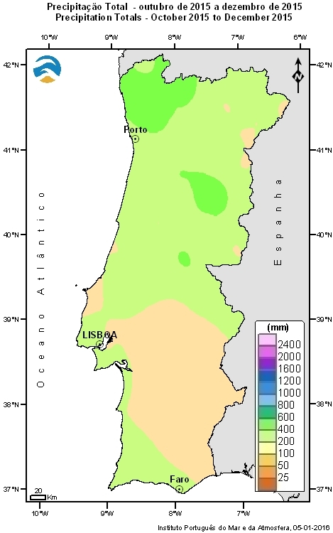 Precipitação acumulada desde 1 de outubro de 2015 Os valores da quantidade de precipitação acumulada no período entre 1 de outubro e 31 de dezembro de 2015 variavam entre 111.