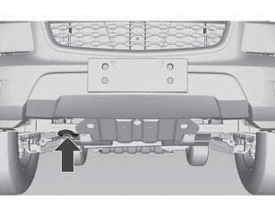 Black plate (62,1) 10-62 Cuidados com o veículo Reboque traseiro (rodas traseiras fora do solo) - veículos 4x4 Use o procedimento abaixo para rebocar pela traseira um veículo com tração nas quatro
